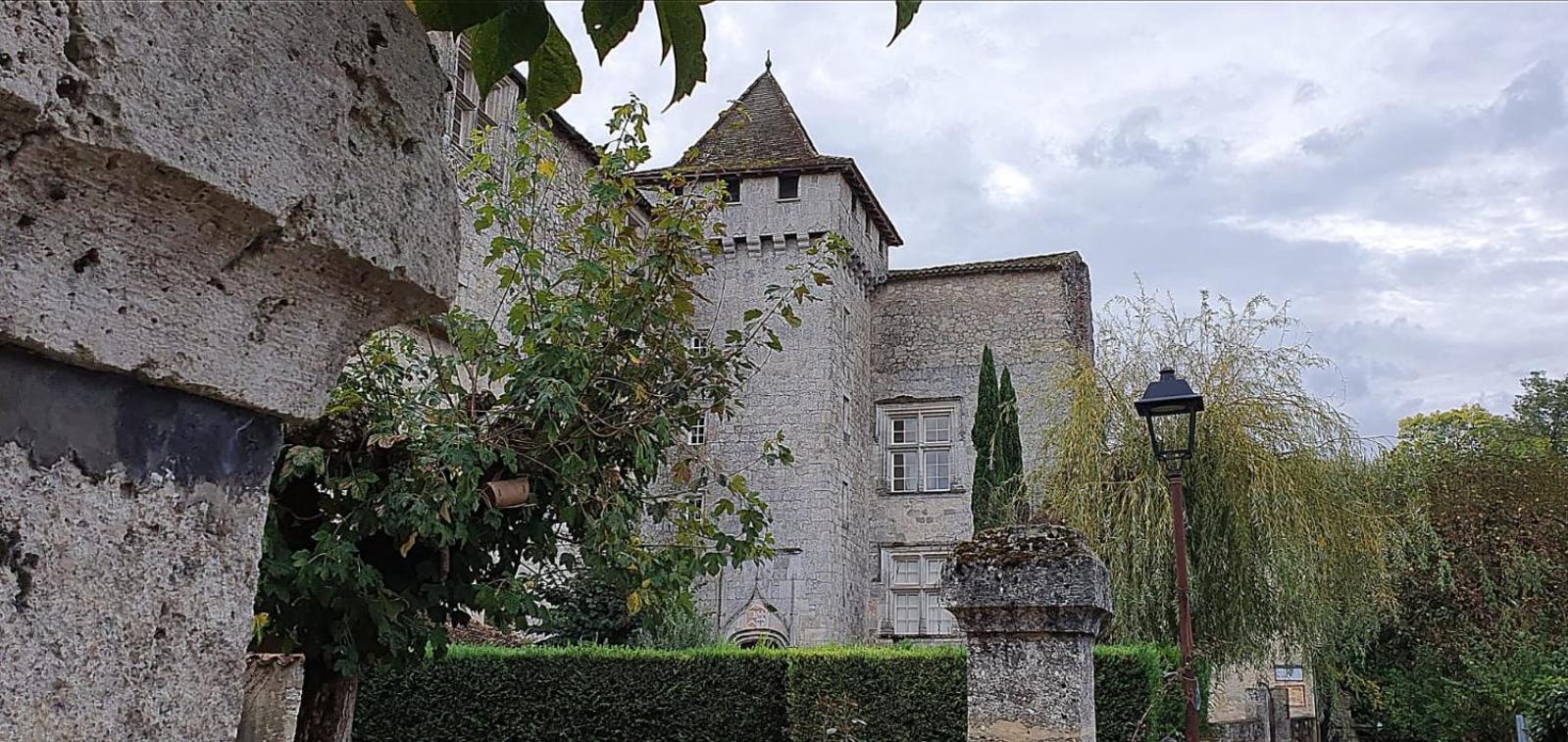 La Maison Des Cornieres Fources Exterior photo